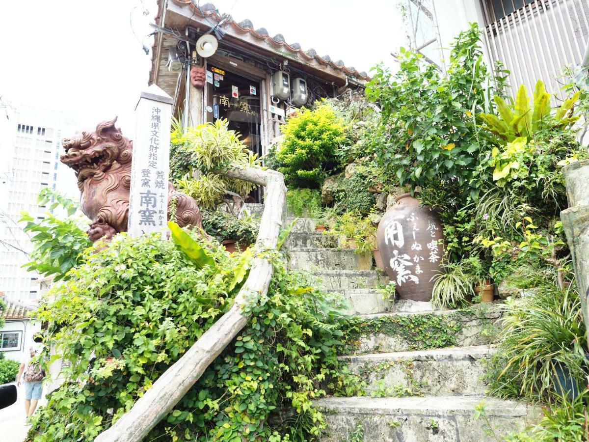 Holiday Homes Tsuboya 1St Naha Bagian luar foto